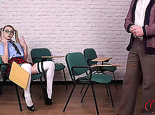 Schoolgirl in high heels put his teacher lascivious