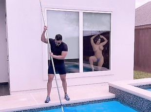 Freaky Hot Mom Teases pool guy and get a Profound Anal Fuck